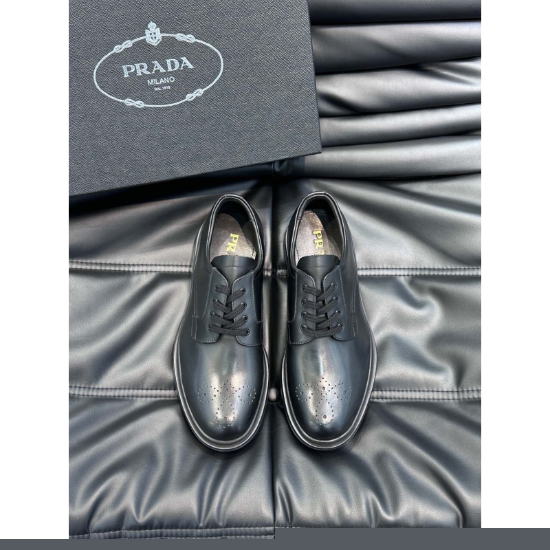 Pra*a leather shoes